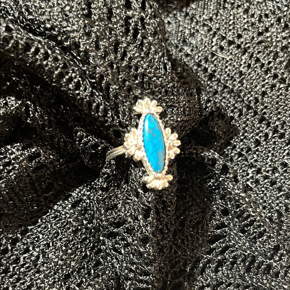 Elegant Silver and Blue Women's Ring